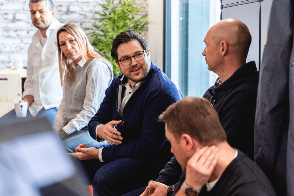 Picture of Nic Hess talking to Roboyans in Nuremberg