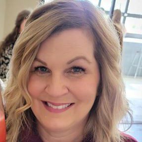 Misty Yoder headshot