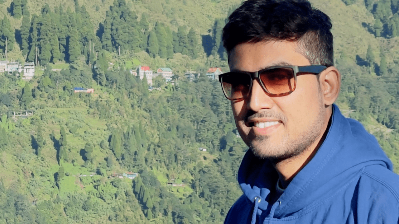 Akshay Yadav headshot